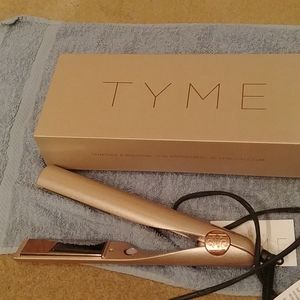 Tyme Iron Pro curler